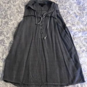 Rock and Republic blue/gray top